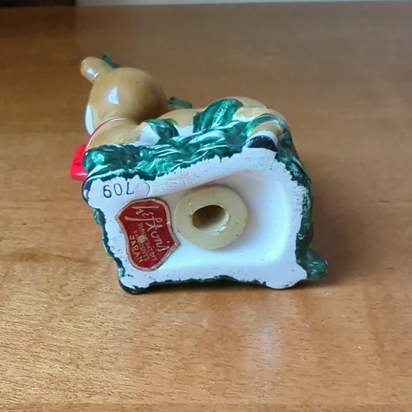 Lefton CHRISTMAS HOLIDAY Deer Holly Berry Salt And Pepper Shaker - Picture 4 of 4